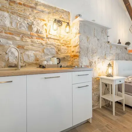 & Dujam Gæstehus 4*