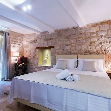 & Dujam Гостевой дом 4*