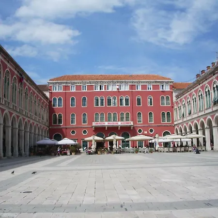 & Dujam Гостевой дом Сплит